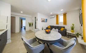 A-More Apartment